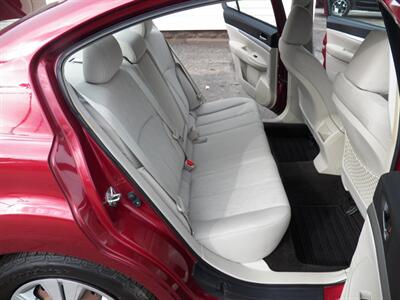 2014 Subaru Legacy 2.5i  AWD - Photo 9 - Mishawaka, IN 46545