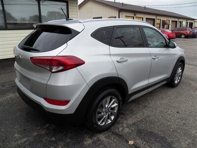 2017 Hyundai TUCSON 2.0L SE   - Photo 4 - Mishawaka, IN 46545
