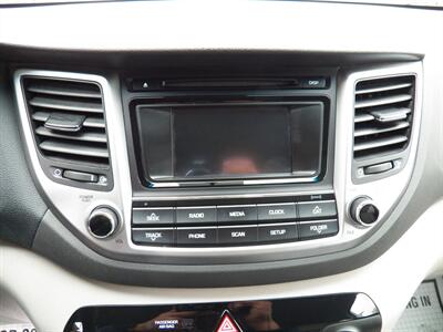 2017 Hyundai TUCSON 2.0L SE   - Photo 15 - Mishawaka, IN 46545