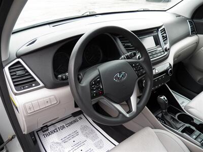 2017 Hyundai TUCSON 2.0L SE   - Photo 7 - Mishawaka, IN 46545