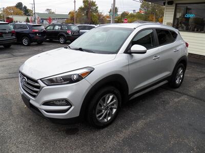 2017 Hyundai TUCSON 2.0L SE   - Photo 2 - Mishawaka, IN 46545