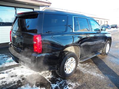 2017 Chevrolet Tahoe LT  4X4 - Photo 3 - Mishawaka, IN 46545