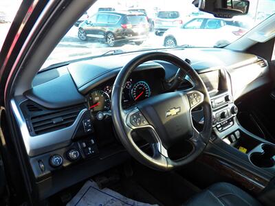 2017 Chevrolet Tahoe LT  4X4 - Photo 6 - Mishawaka, IN 46545