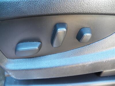 2017 Chevrolet Tahoe LT  4X4 - Photo 18 - Mishawaka, IN 46545