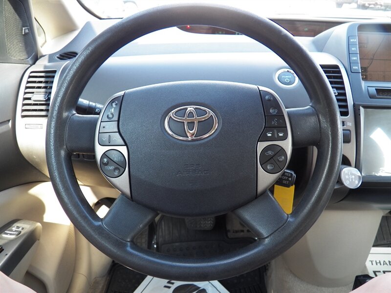 2004 Toyota Prius - Photo 18 - Mishawaka, IN 46545