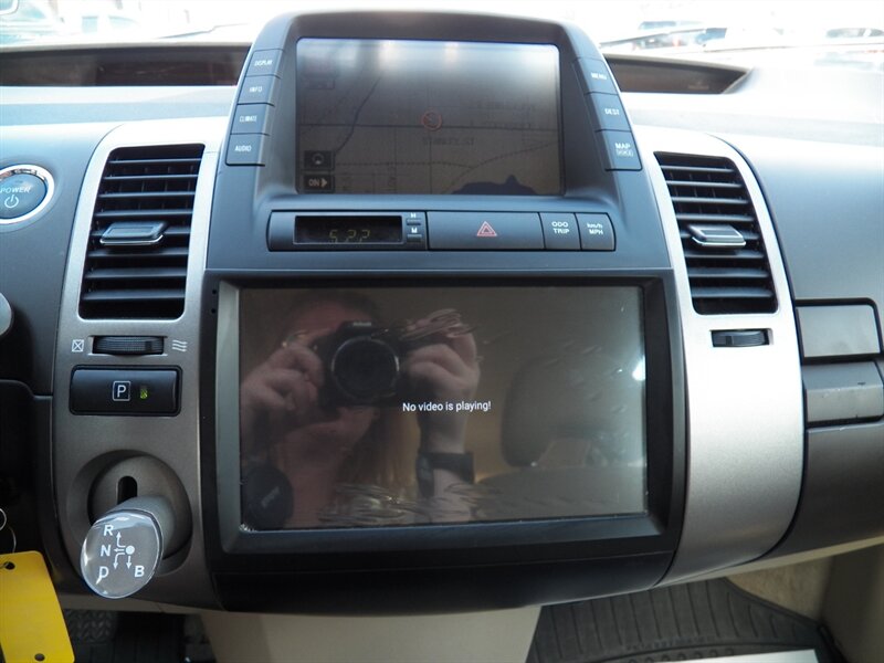 2004 Toyota Prius - Photo 17 - Mishawaka, IN 46545