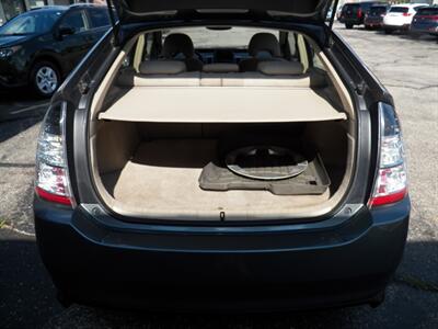 2004 Toyota Prius - Photo 12 - Mishawaka, IN 46545
