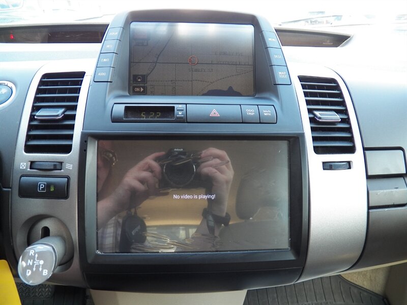 2004 Toyota Prius - Photo 16 - Mishawaka, IN 46545