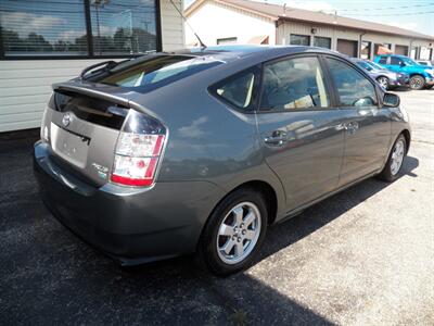 2004 Toyota Prius - Photo 5 - Mishawaka, IN 46545