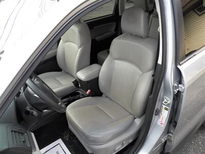 2014 Subaru Forester 2.5i Touring  AWD - Photo 7 - Mishawaka, IN 46545