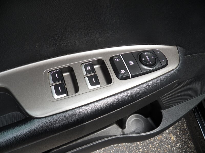 2019 Kia Optima LX - Photo 12 - Mishawaka, IN 46545