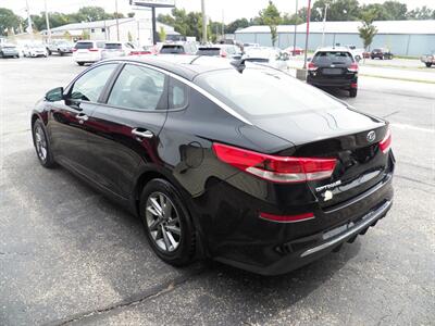 2019 Kia Optima LX - Photo 4 - Mishawaka, IN 46545