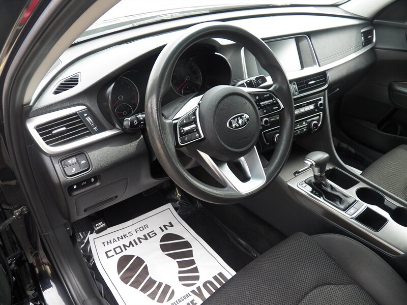 2019 Kia Optima LX - Photo 5 - Mishawaka, IN 46545