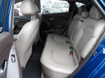 2015 Hyundai TUCSON SE   - Photo 12 - Mishawaka, IN 46545