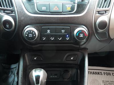 2015 Hyundai TUCSON SE   - Photo 19 - Mishawaka, IN 46545