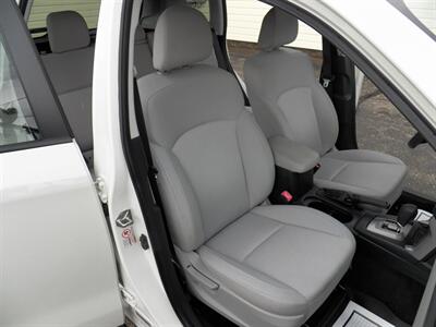 2016 Subaru Forester 2.5i Premium  AWD - Photo 15 - Mishawaka, IN 46545