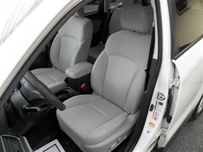 2016 Subaru Forester 2.5i Premium  AWD - Photo 10 - Mishawaka, IN 46545