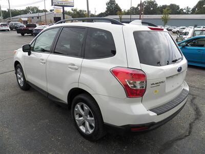 2016 Subaru Forester 2.5i Premium  AWD - Photo 4 - Mishawaka, IN 46545