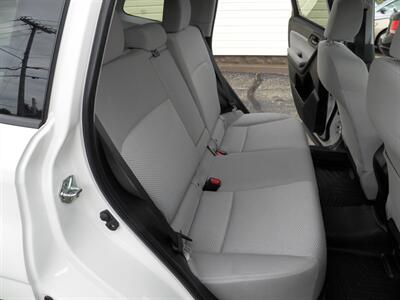 2016 Subaru Forester 2.5i Premium  AWD - Photo 14 - Mishawaka, IN 46545