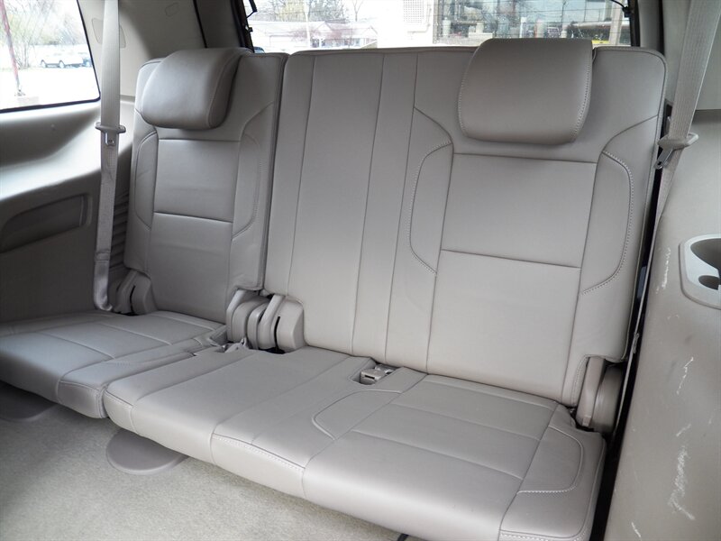 2016 Chevrolet Tahoe LT 4x4 - Photo 12 - Mishawaka, IN 46545