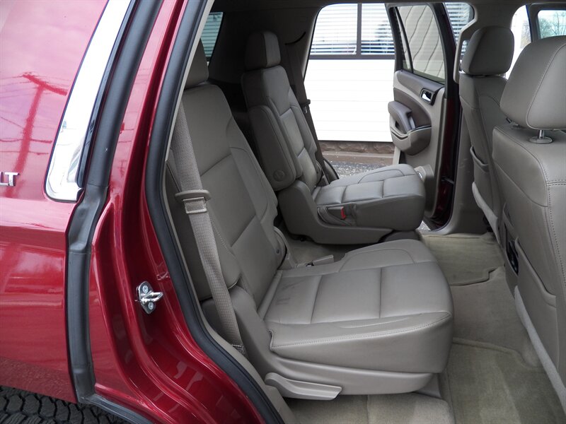 2016 Chevrolet Tahoe LT 4x4 - Photo 15 - Mishawaka, IN 46545