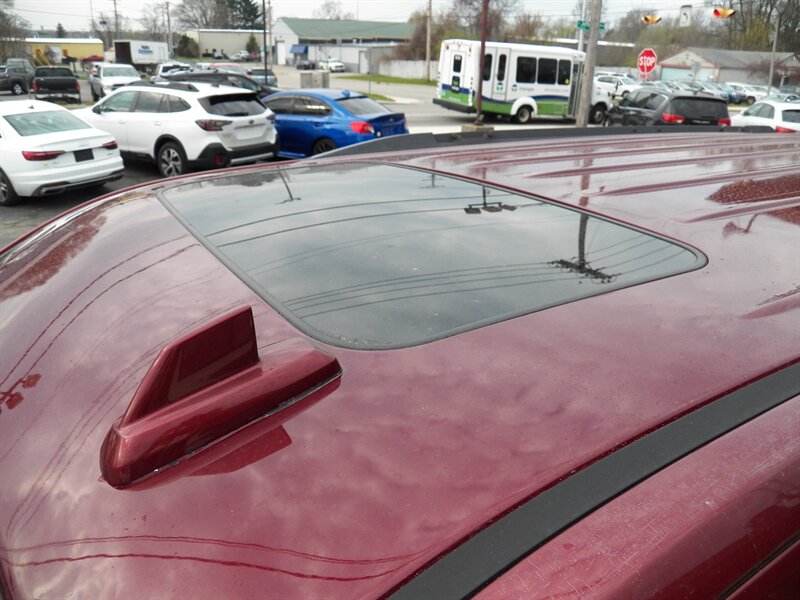 2016 Chevrolet Tahoe LT 4x4 - Photo 7 - Mishawaka, IN 46545