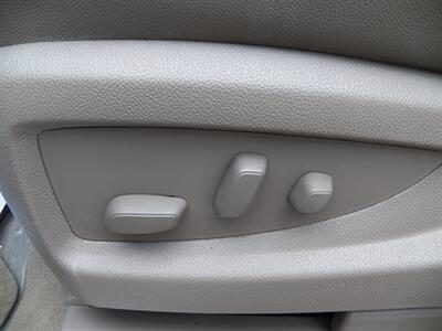 2016 Chevrolet Tahoe LT 4x4 - Photo 10 - Mishawaka, IN 46545