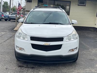 2009 Chevrolet Traverse LT  AWD - Photo 7 - Mishawaka, IN 46545