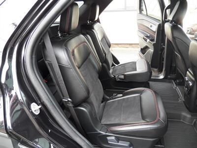 2024 Ford Explorer ST-Line  AWD - Photo 14 - Mishawaka, IN 46545