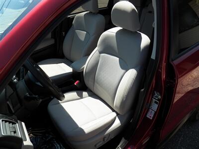 2016 Subaru Forester 2.5i Premium AWD - Photo 8 - Mishawaka, IN 46545