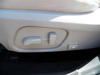 2016 Subaru Forester 2.5i Premium AWD - Photo 9 - Mishawaka, IN 46545