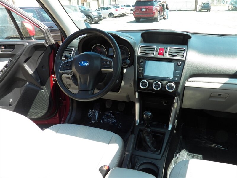 2016 Subaru Forester 2.5i Premium AWD - Photo 15 - Mishawaka, IN 46545