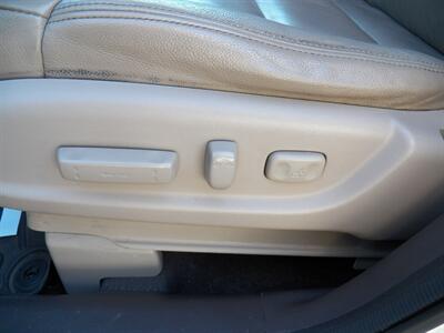2014 Honda CR-V EX-L w/Navi  AWD - Photo 12 - Mishawaka, IN 46545