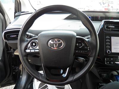 2020 Toyota Prius XLE AWD-e - Photo 14 - Mishawaka, IN 46545
