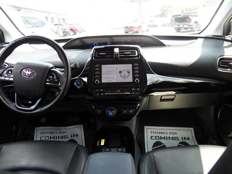 2020 Toyota Prius XLE AWD-e - Photo 13 - Mishawaka, IN 46545