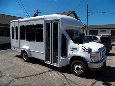 2011 Ford E-350 SD  Passenger Bus Van