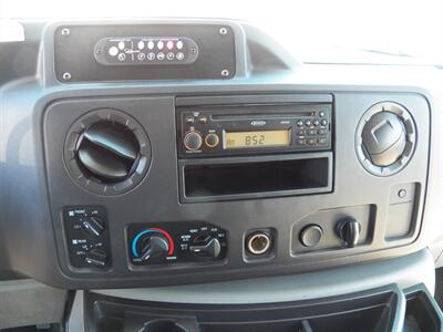 2011 Ford E-350 SD Passenger Bus - Photo 7 - Mishawaka, IN 46545