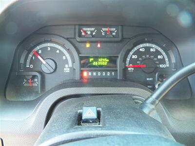 2011 Ford E-350 SD Passenger Bus - Photo 8 - Mishawaka, IN 46545