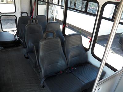 2011 Ford E-350 SD Passenger Bus - Photo 12 - Mishawaka, IN 46545