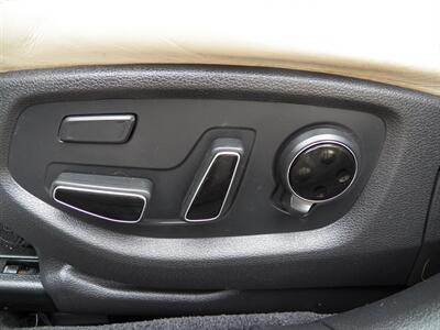 2015 Hyundai Genesis 3.8L - Photo 9 - Mishawaka, IN 46545
