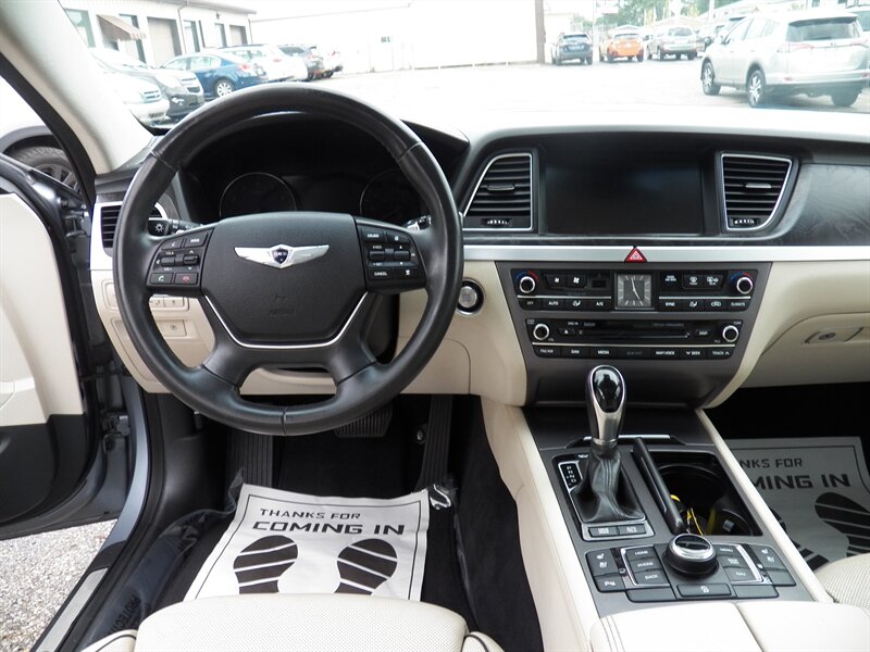 2015 Hyundai Genesis 3.8L - Photo 16 - Mishawaka, IN 46545