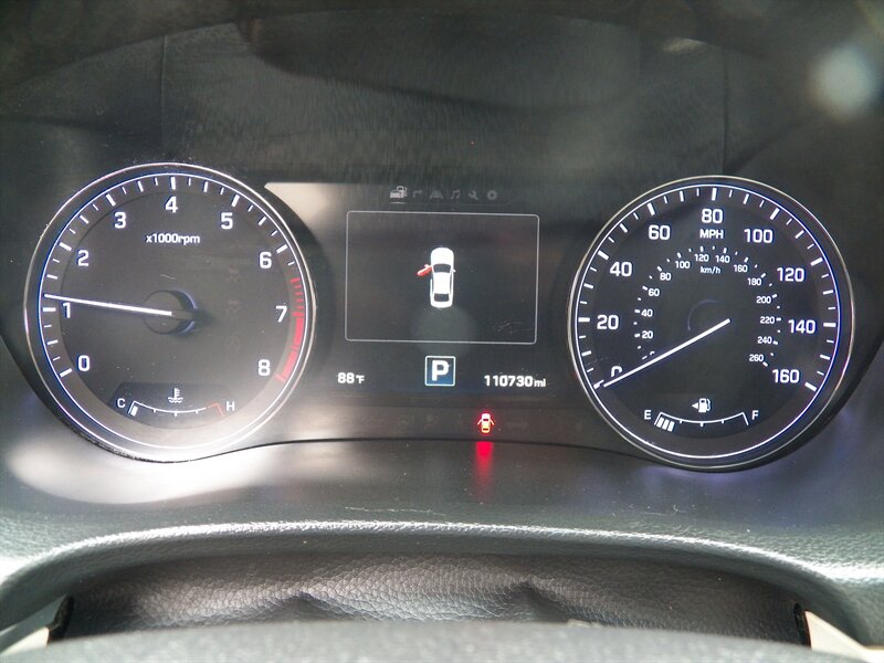 2015 Hyundai Genesis 3.8L - Photo 23 - Mishawaka, IN 46545