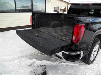 2019 GMC Sierra 1500 SLT X31 Off-Road Pkg.  4x4 - Photo 9 - Mishawaka, IN 46545