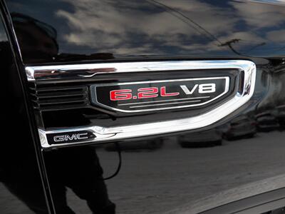 2019 GMC Sierra 1500 SLT X31 Off-Road Pkg.  4x4 - Photo 11 - Mishawaka, IN 46545