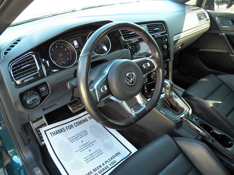 2019 Volkswagen Golf GTI Autobahn photo 2
