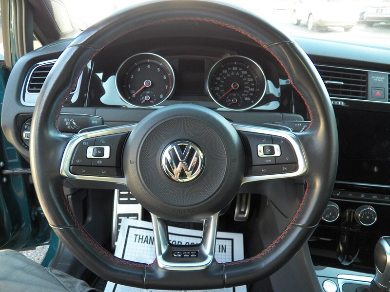 2019 Volkswagen Golf GTI Autobahn photo 15