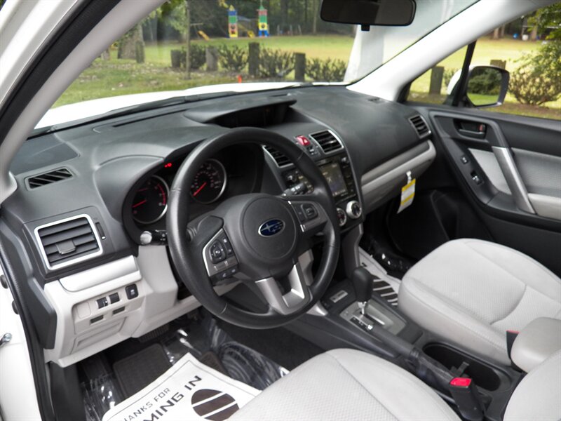 2018 Subaru Forester 2.5i Premium AWD - Photo 8 - Mishawaka, IN 46545