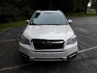 2018 Subaru Forester 2.5i Premium AWD - Photo 5 - Mishawaka, IN 46545