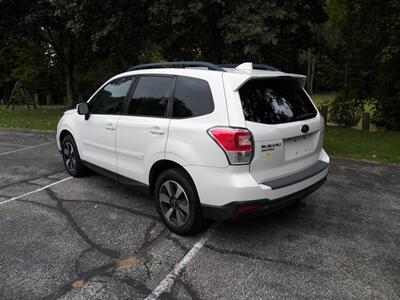 2018 Subaru Forester 2.5i Premium AWD - Photo 3 - Mishawaka, IN 46545