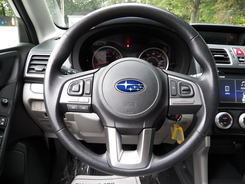 2018 Subaru Forester 2.5i Premium AWD - Photo 16 - Mishawaka, IN 46545